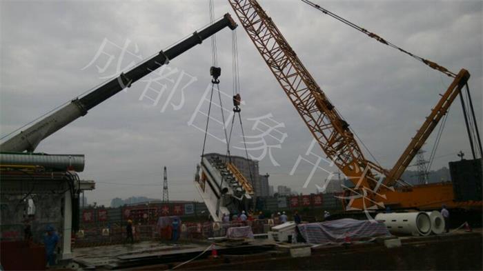 上海航空港局盾構(gòu)機(jī)吊裝3.jpg